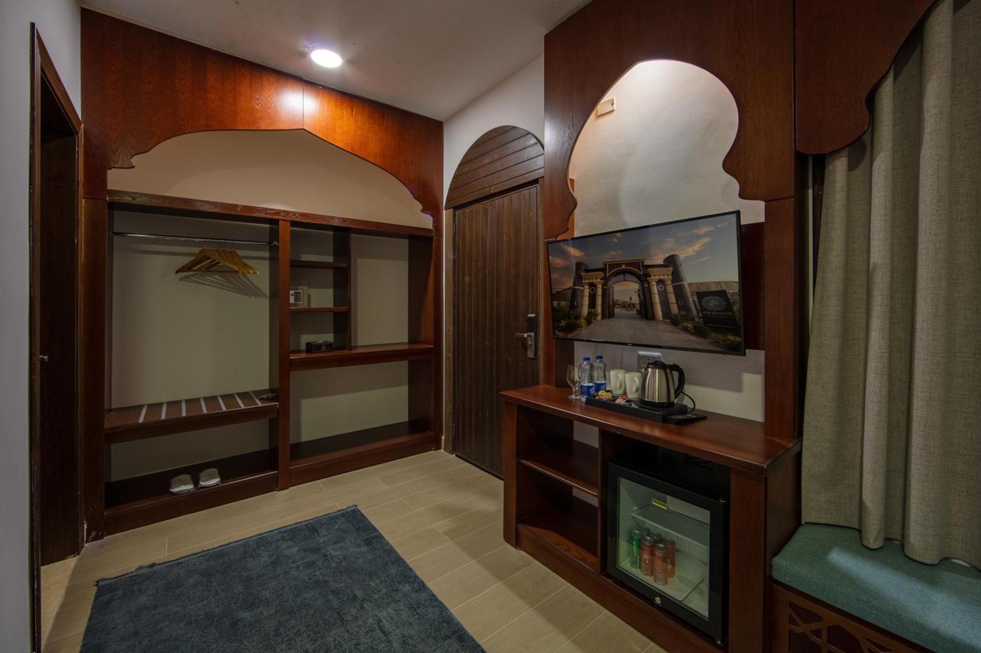 Petra Seasons Luxury Resort Al Hayy Exterior foto