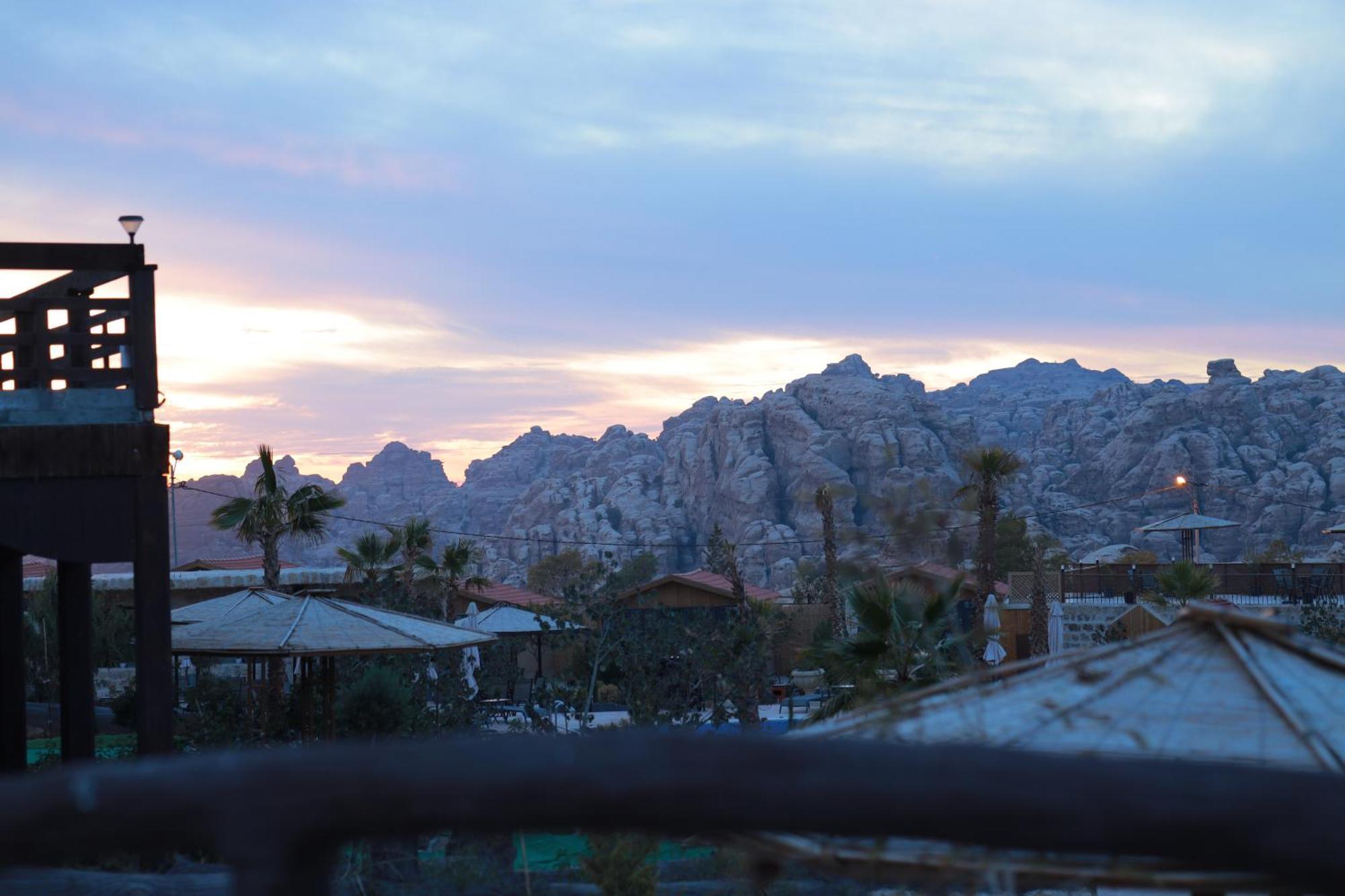 Petra Seasons Luxury Resort Al Hayy Exterior foto